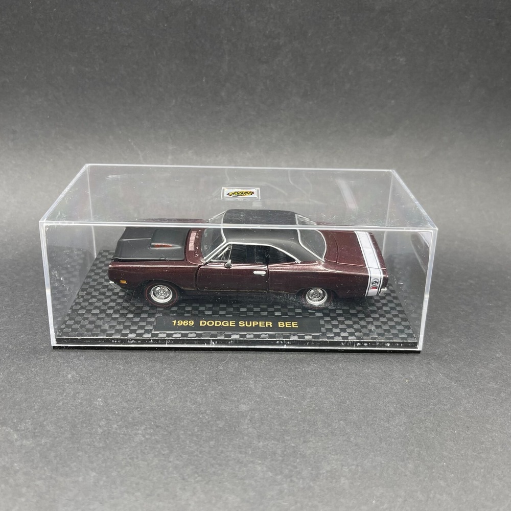 Road Champions 30th Anniversary 1969 '69‎ Dodge Superbee Car Maroon Diecast 1/43